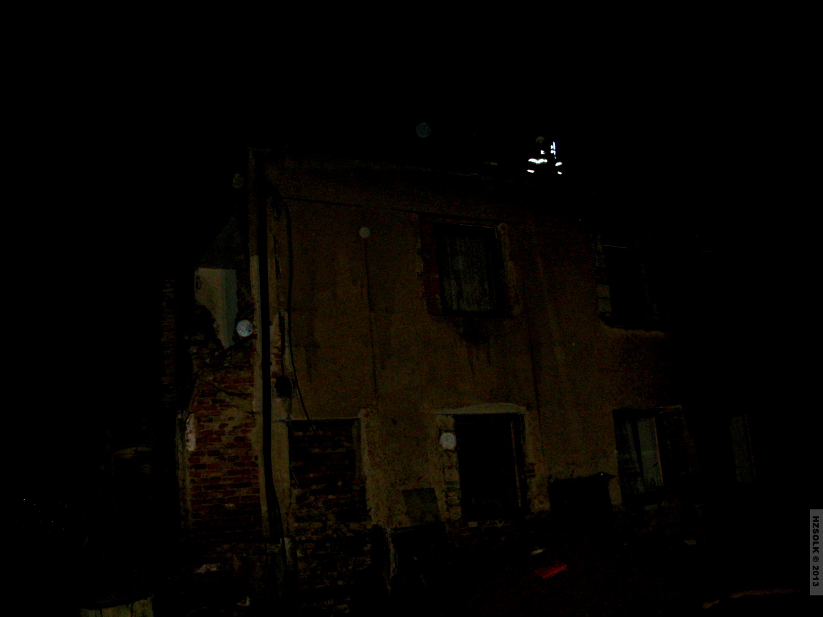 3 10-5-2013 Požár RD střecha Pavlovice u Kojetína (3).jpg