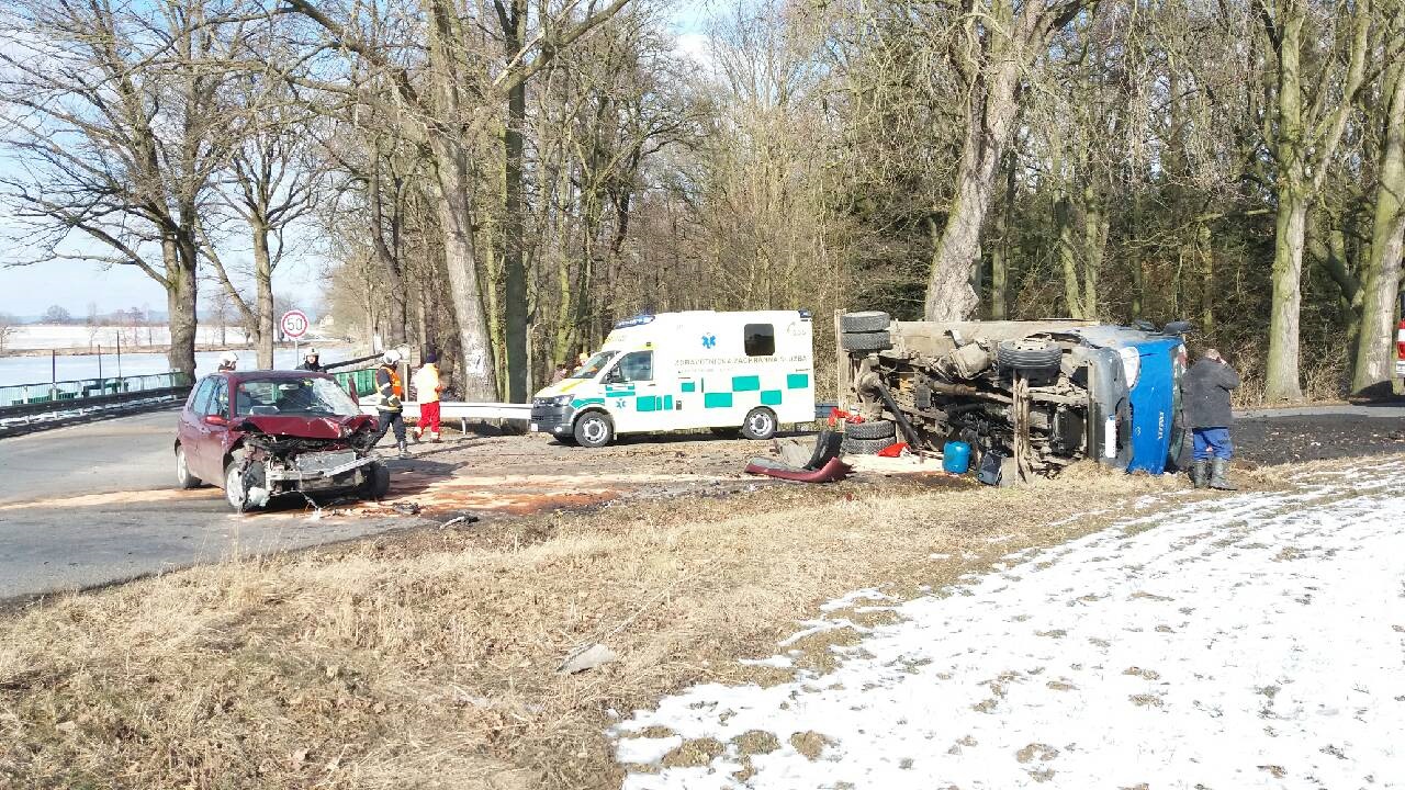 Dopravní nehoda OA a NA, Závišín - 24. 2. 2018 (3).jpeg