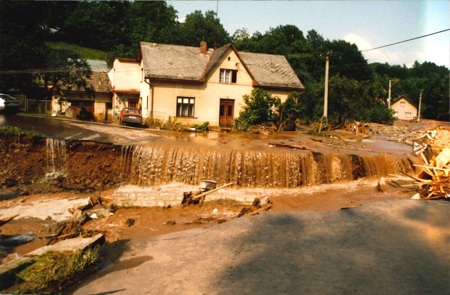 Povodně Rychnovsko 1998 (1).jpg