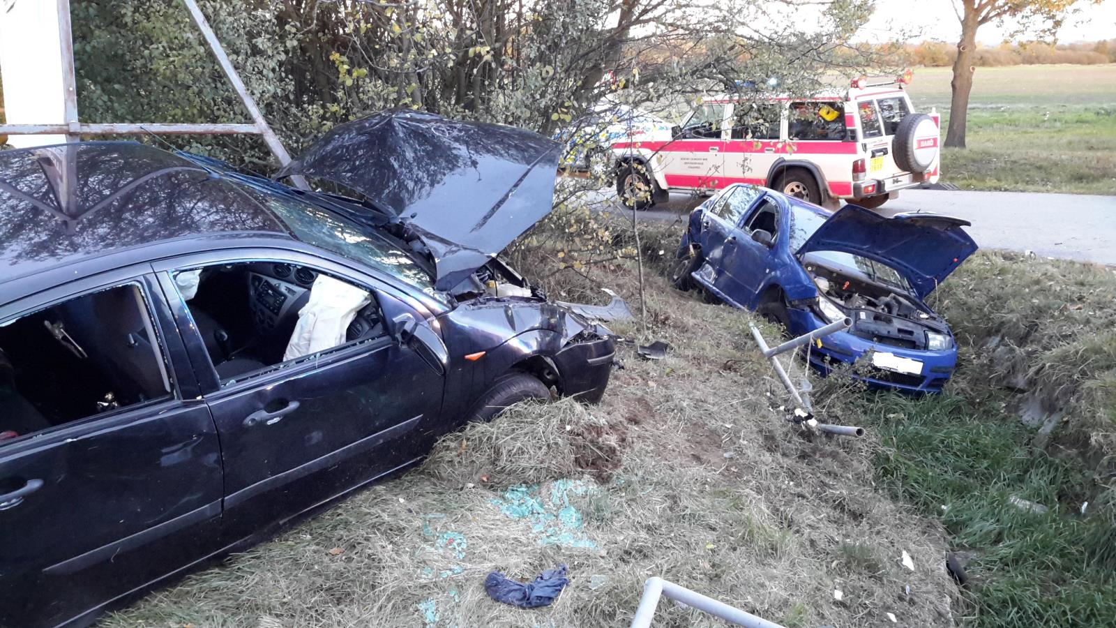 Dopravní nehoda 2 OA, Plástovice - 30. 10. 2018 (2).jpg