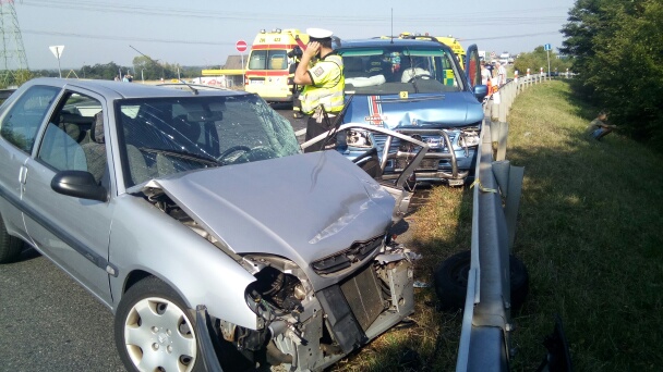 Dopravní nehoda Březno (1).jpg