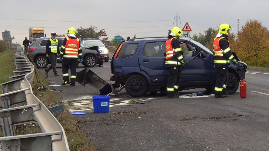Dopravní nehoda sjezd z D8 Lukavec.JPG