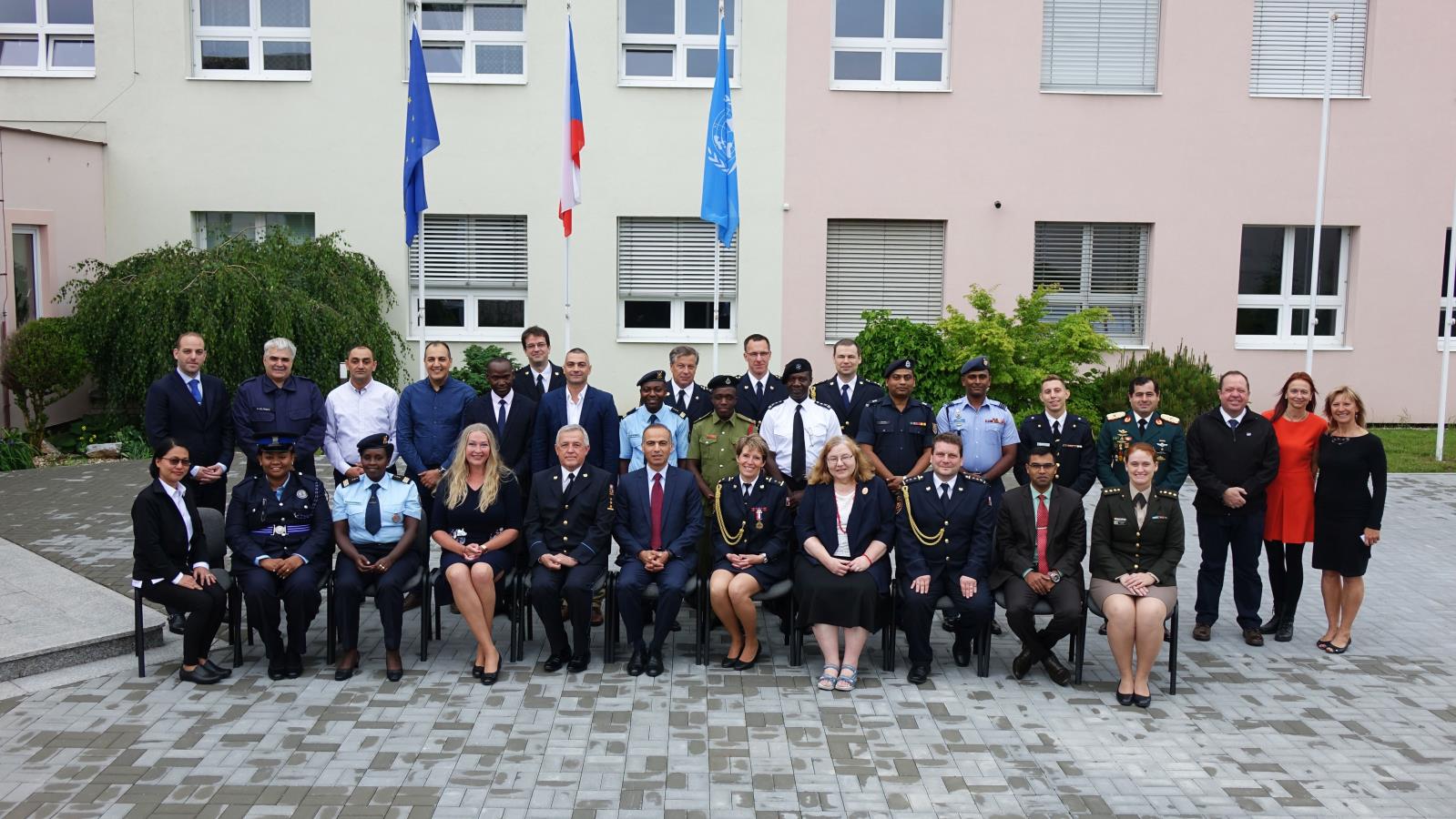 000_OPCW_2019_official joint photo.jpg