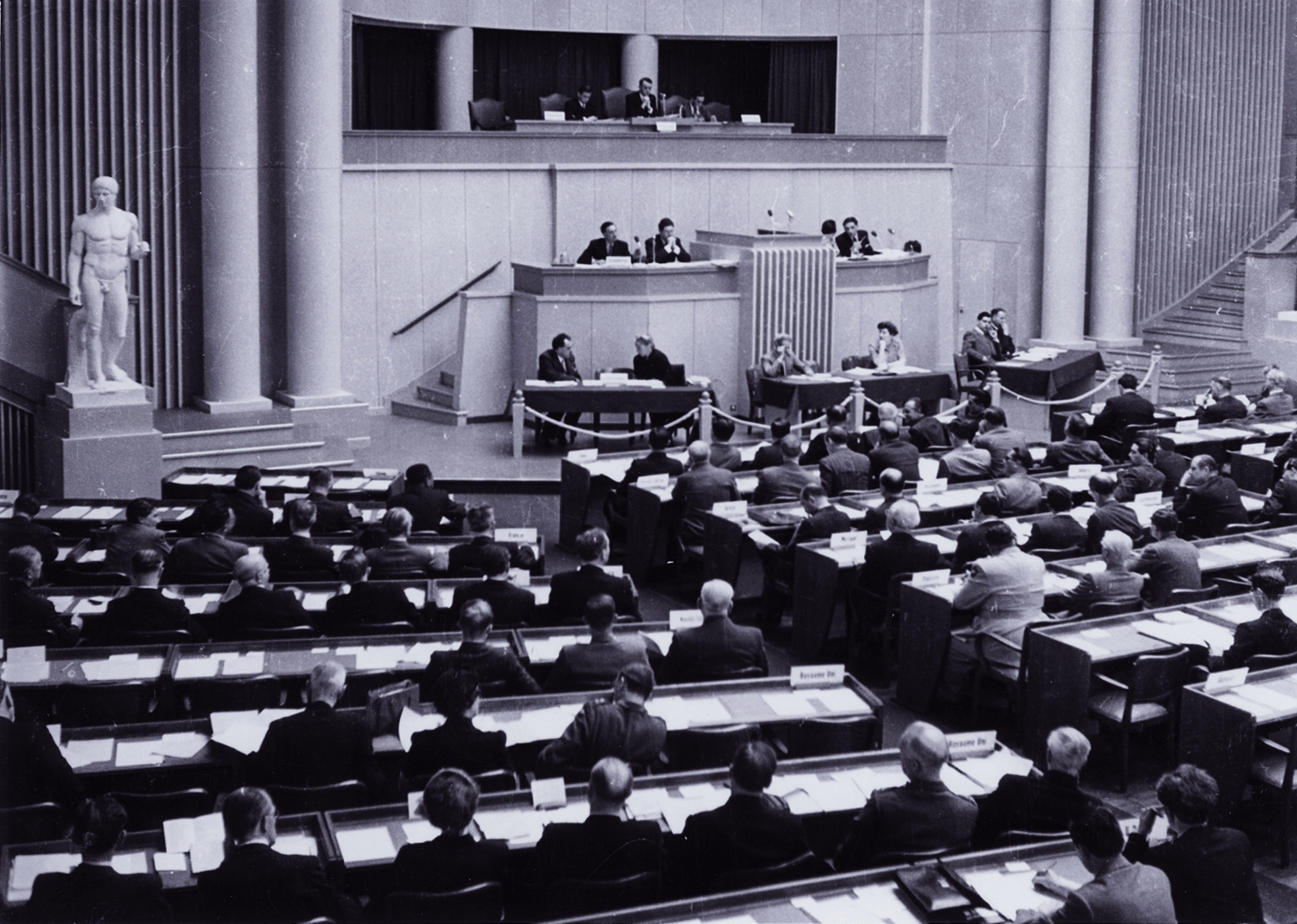 Obr. 1 Diplomatická konference v Ženevě - 1949