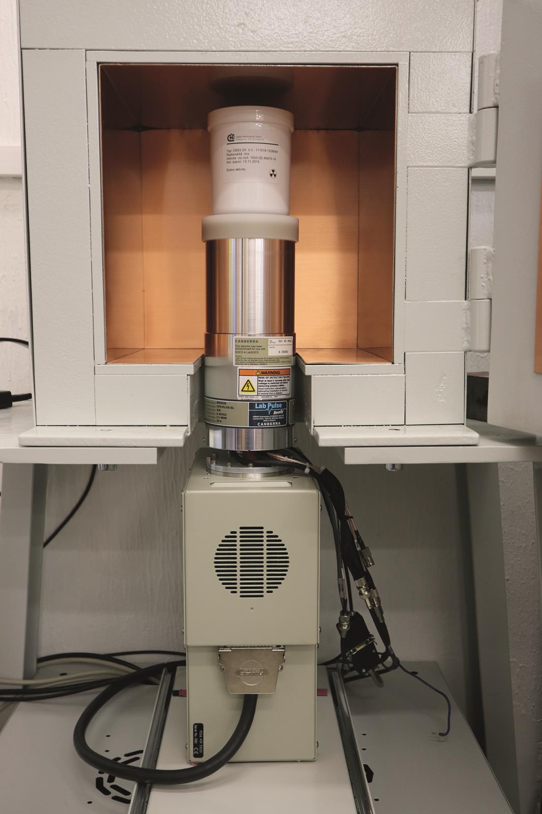 Polovodičový detektor pro gama spektrometrii