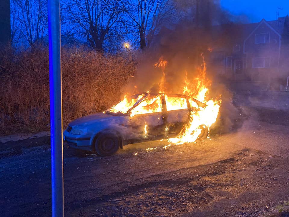 Požár osobního auta Předlice (3).jpg