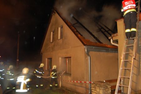 požár rodinného domu ve Džbánově