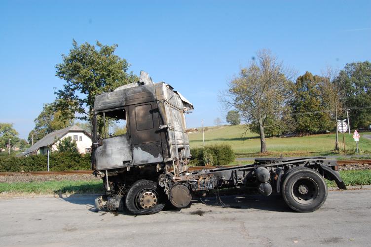 Takto poškodily plameny kamion v Borové na Svitavsku