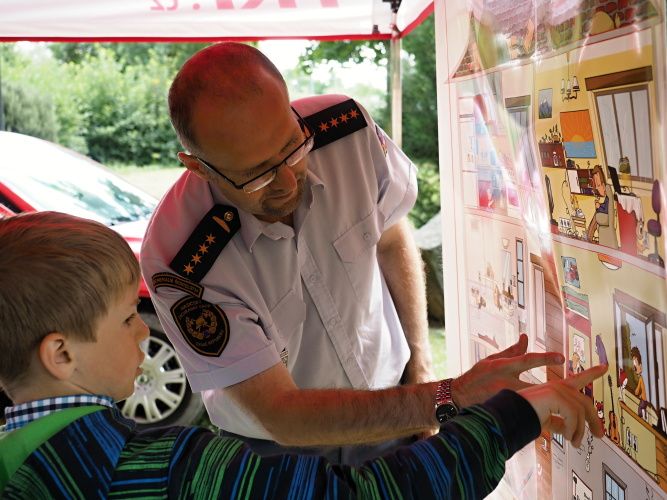 Preventivně výchovná činnosti hasičů probíhá i na dětských letních táborech