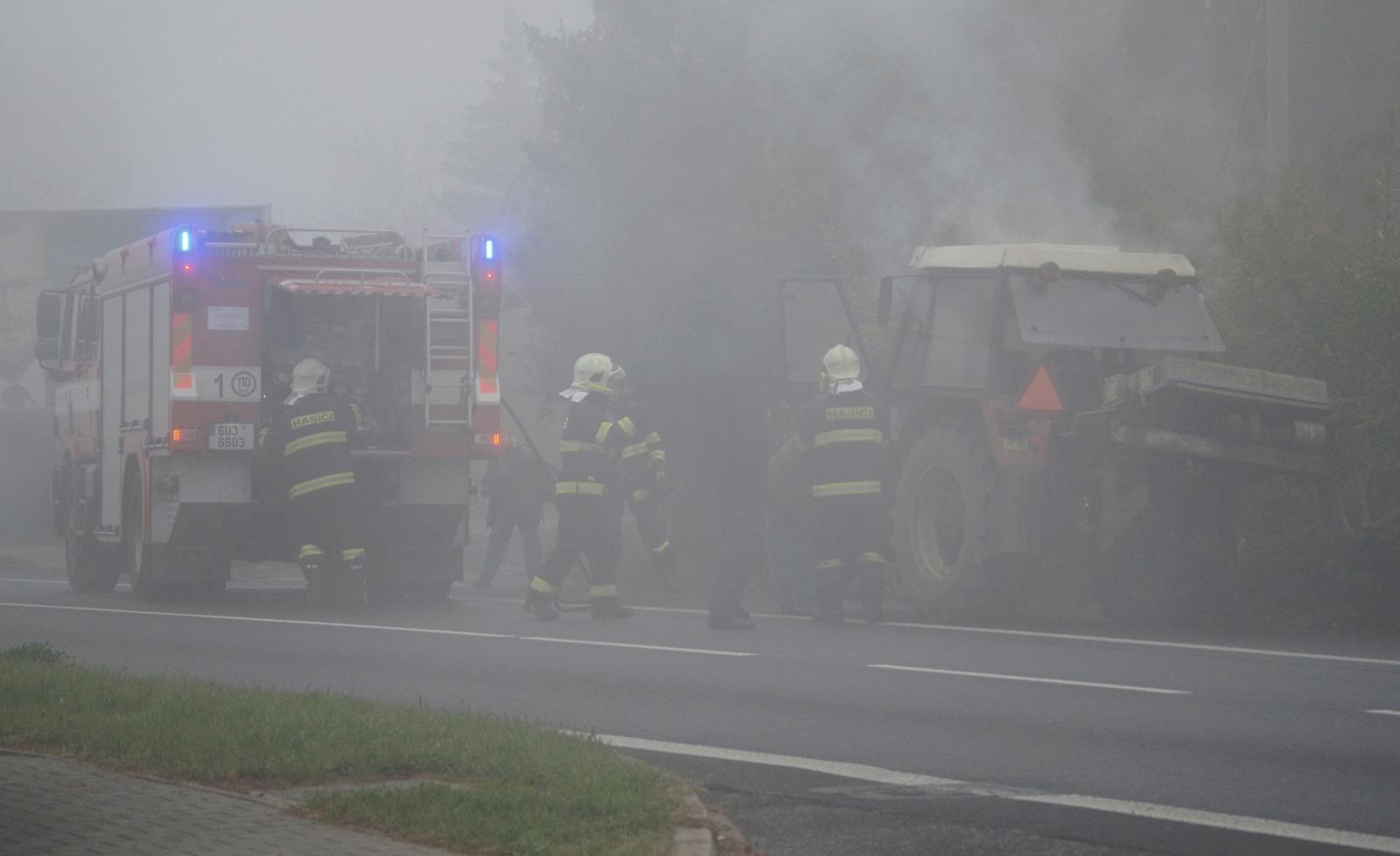 1 Požár traktoru Litoměřice (1).jpg