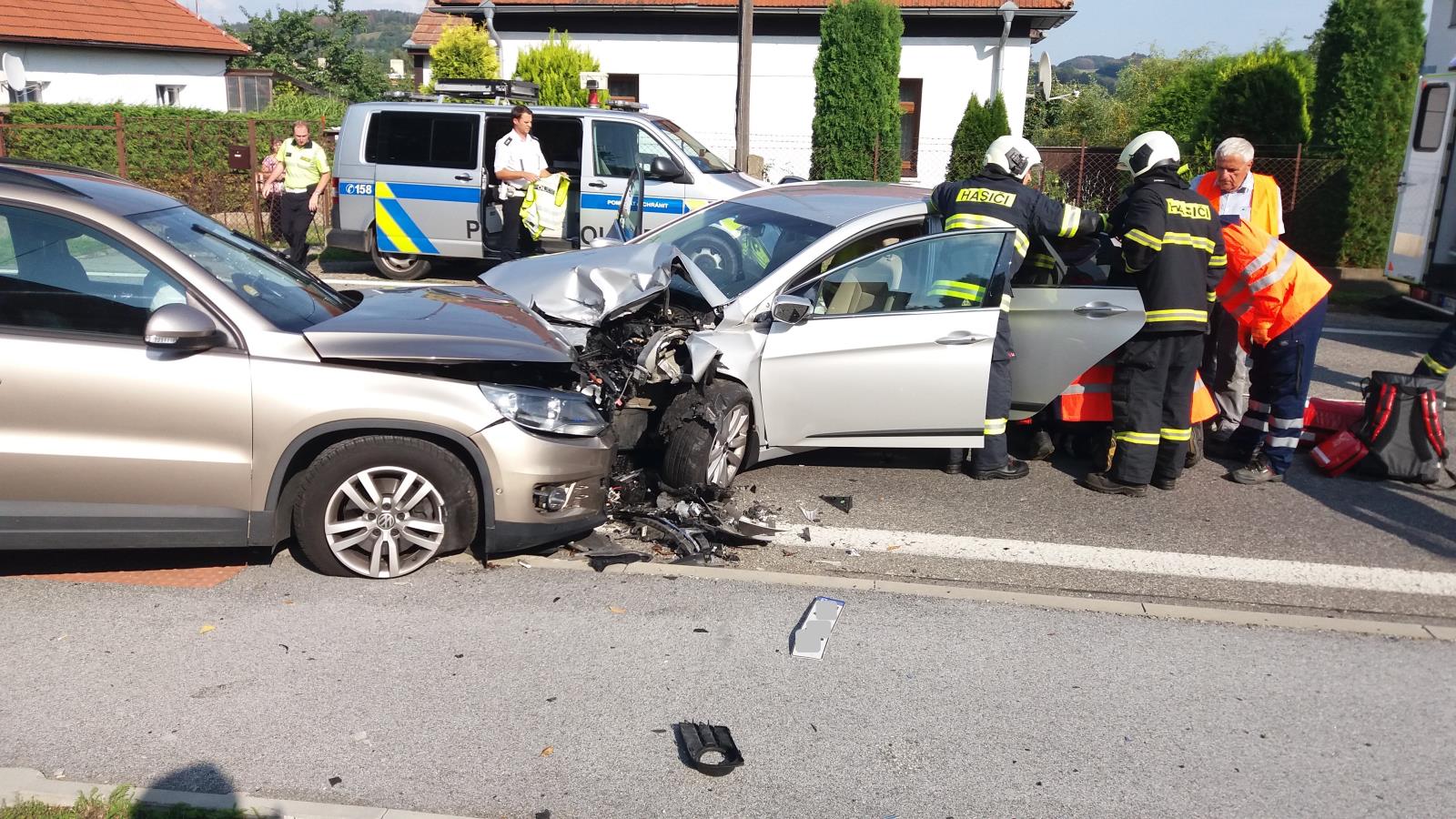 Dopravní nehoda 2 OA, Volyně - 5. 9. 2018 (2).jpg