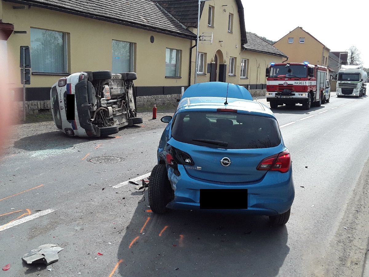 Dopravní nehoda Žalhostice (1).jpg