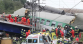 7_MSK_železniční nehoda u Studénky_složky IZS ošetřující zraněné osoby z vlaku