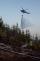 KHK - lesní požár v katastru Lipí - vrtulník a shoz vody z bmbivaku na hořící část lesa