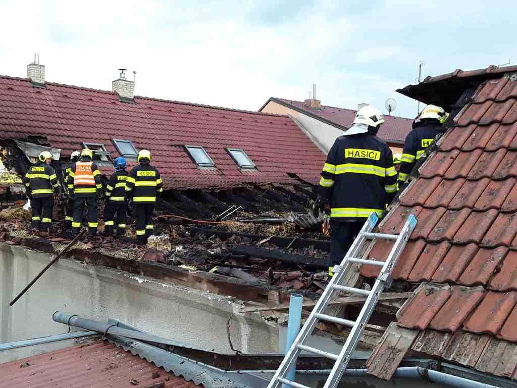 Požár střechy RD_12.jpg