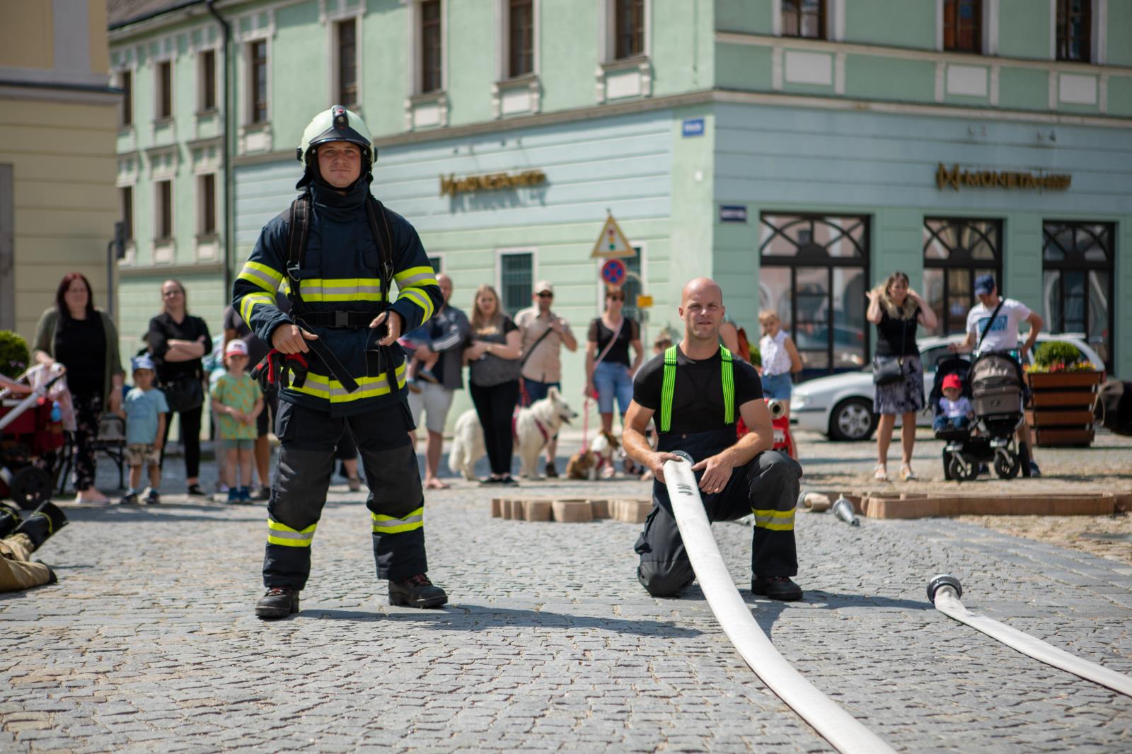 50 let profesionálních hasičů a 150 let dobrovolných hasičů v Jindřichově Hradci - 11. 6. 2022 (33).jpg