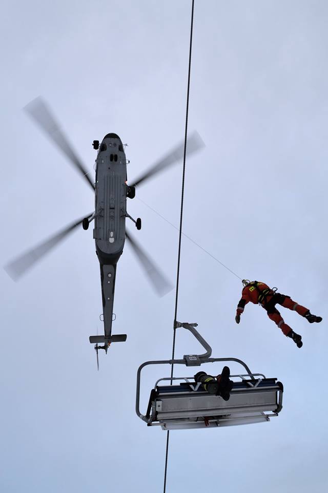 Leteční záchranáři - výcvik, Lipno - 20. a 21. 2. 2019 (3).jpg