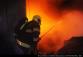 PHA_Požár haly v pražském Braníku_zasahující hasič